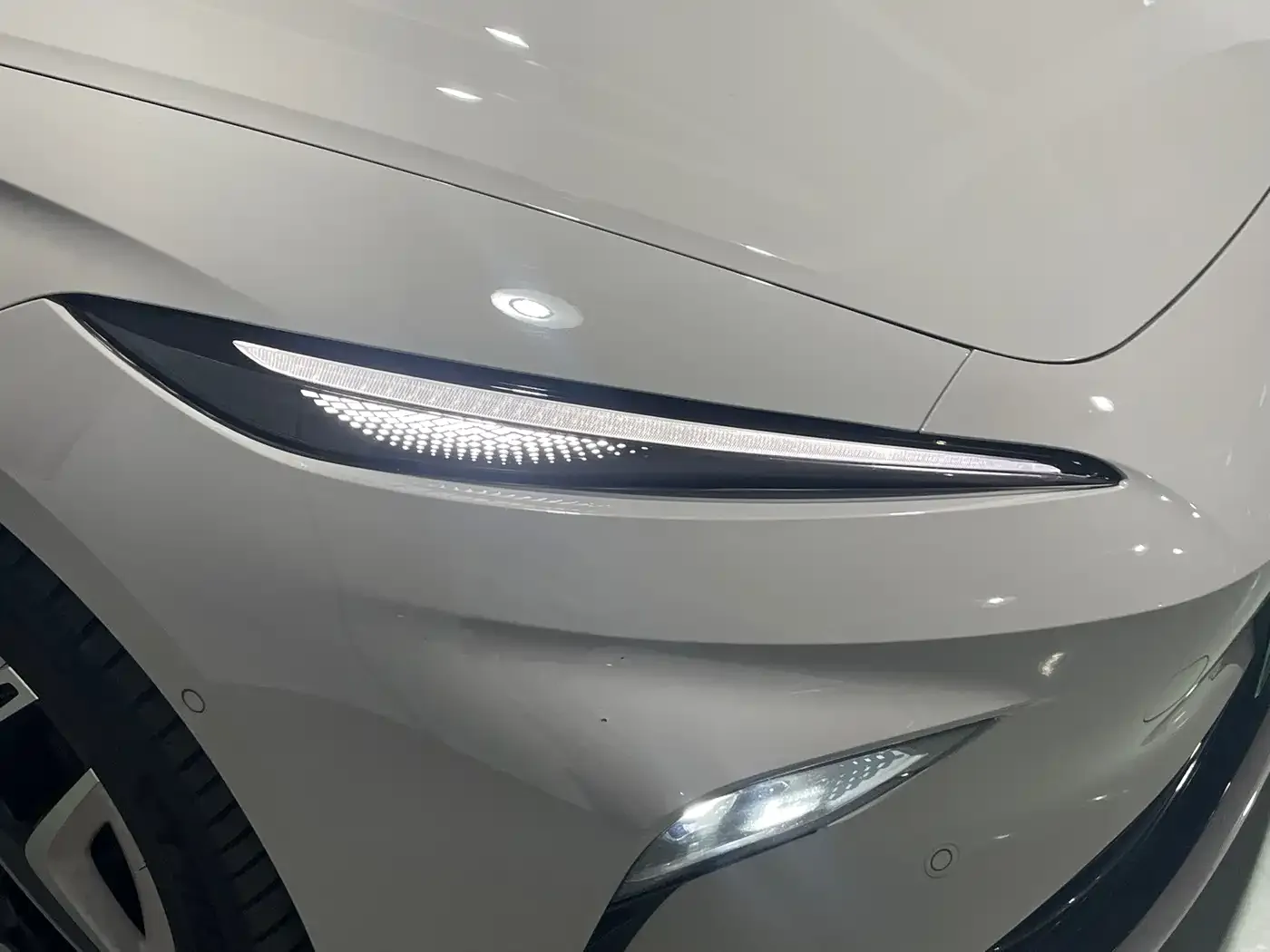 Roewe Rising Auto F7 2023 Performance Pro Edition — Фото автомобиля 23