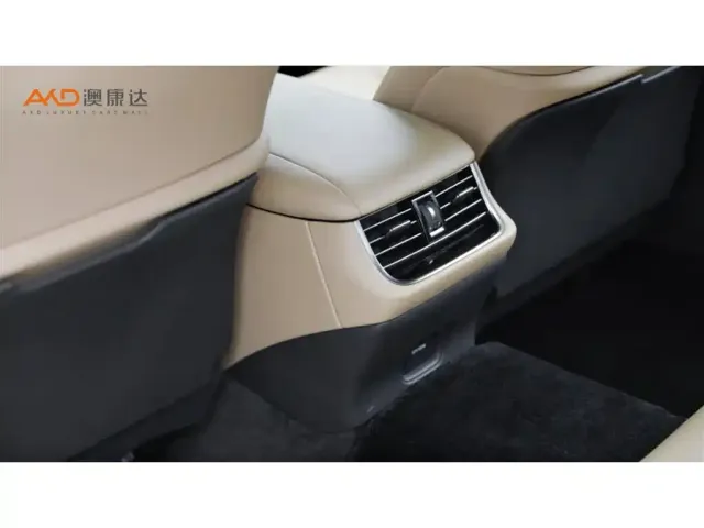 Lexus LS — Фото автомобиля 9