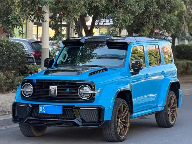 Фотография автомобиля — Tank 300