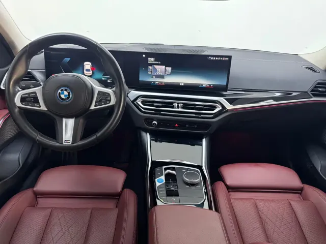 BMW i3 — Фото автомобиля 13