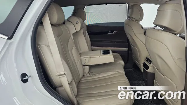 Genesis GV80 — Фото автомобиля 17
