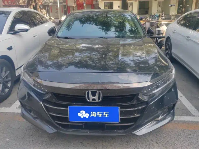 Honda Accord — Фото автомобиля 2