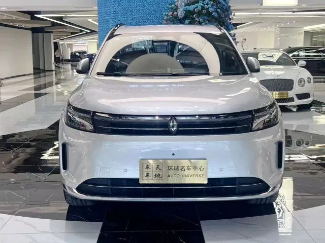 Aito M7 — Фото автомобиля 2