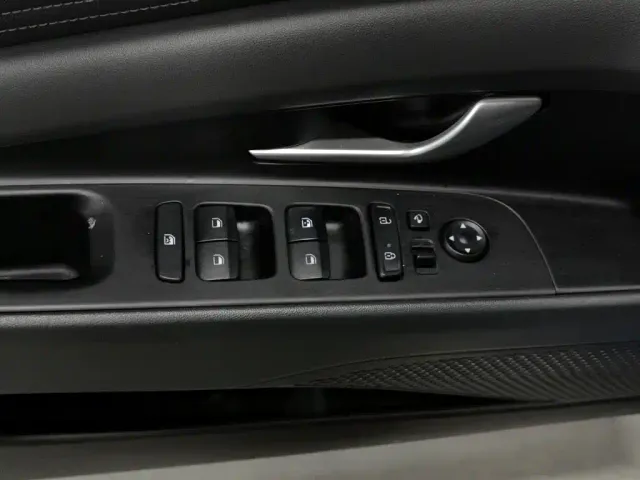 Hyundai Elantra — Фото автомобиля 9