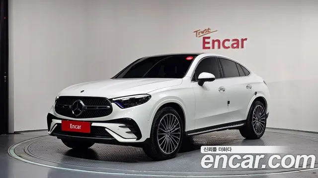Фотография автомобиля — Mercedes-Benz GLC-Class
