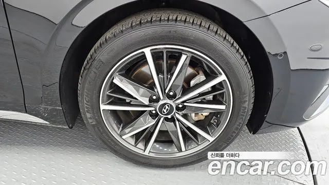 Hyundai Grandeur Новый Grandeur IG — Фото автомобиля 21