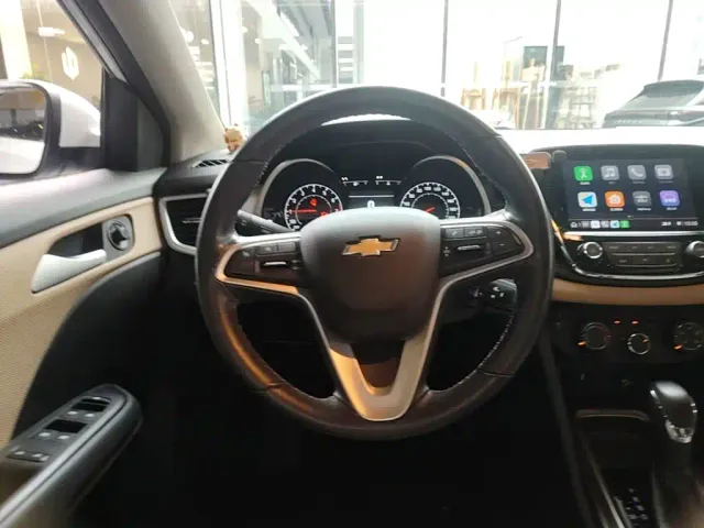 Chevrolet Monza — Фото автомобиля 10