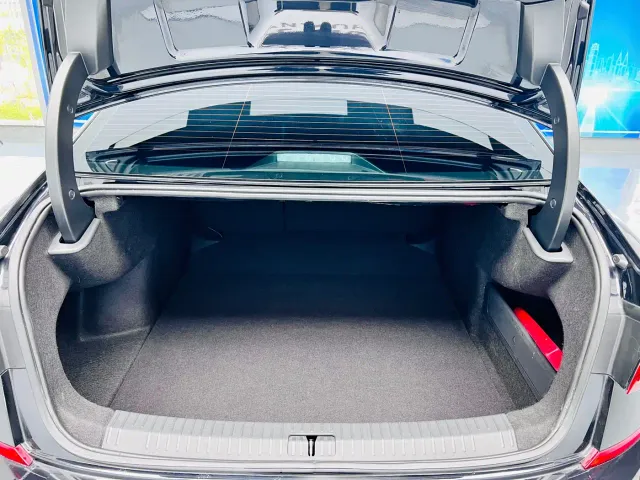 Volkswagen Passat — Фото автомобиля 24