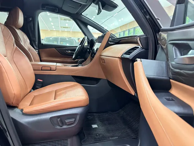 Toyota Alphard — Фото автомобиля 6
