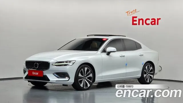 Фотография автомобиля — Volvo S60 3rd Gen