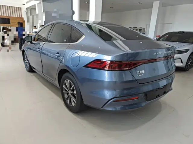 BYD Qin PLUS — Фото автомобиля 22