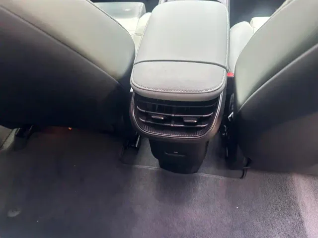 Nio ET5 Touring — Фото автомобиля 9