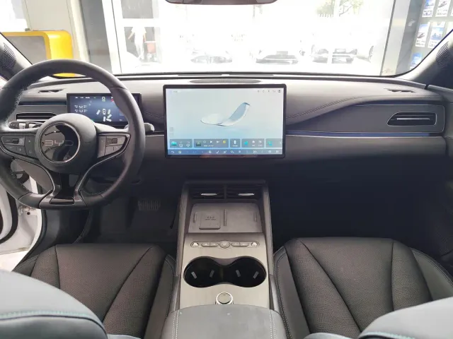 BYD Seal 06 DM-i Touring — Фото автомобиля 8