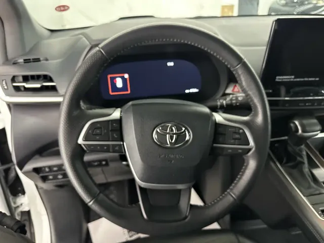 Toyota Granvia — Фото автомобиля 15