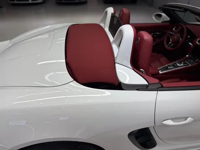 Porsche 718 — Фото автомобиля 21