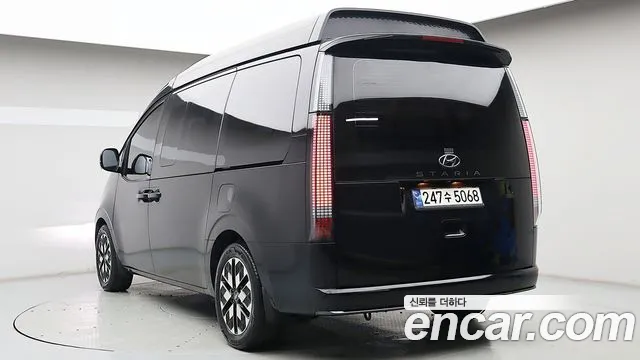 Hyundai Staria — Фото автомобиля 2