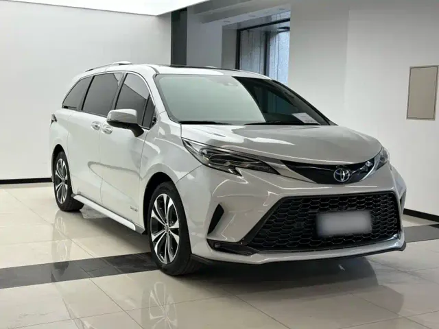 Toyota Granvia — Фото автомобиля 12