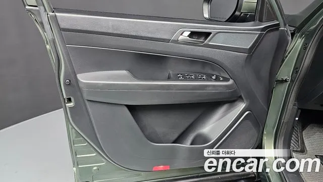 KG_Mobility_Ssangyong Rexton Новый Rexton Sport Khan Дизель 2.2 4WD — Фото автомобиля 21