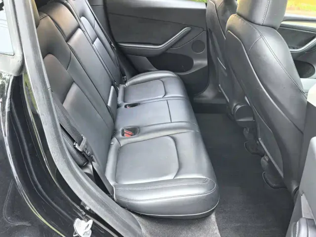 Tesla Model Y 2022 Long Range AWD — Фото автомобиля 14