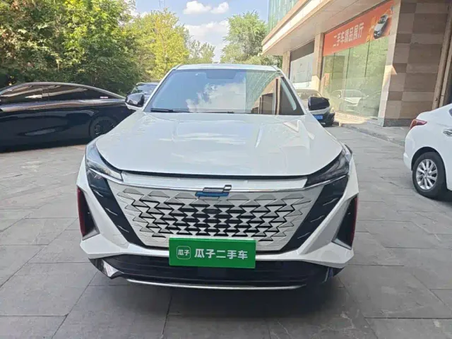 Changan Z6 — Фото автомобиля 2