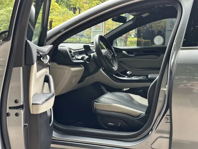 BYD Qin PLUS — Фото автомобиля 17