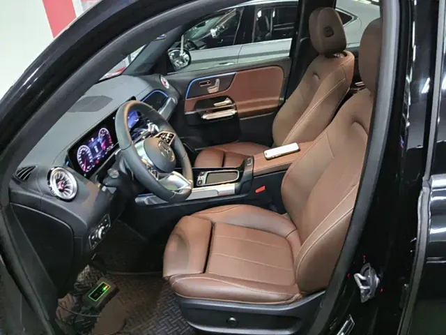Mercedes-Benz GLB-Class — Фото автомобиля 14