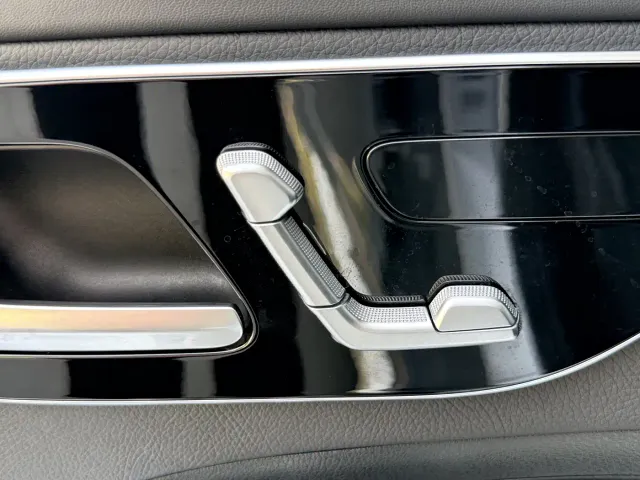 Mercedes-Benz C-Class — Фото автомобиля 19