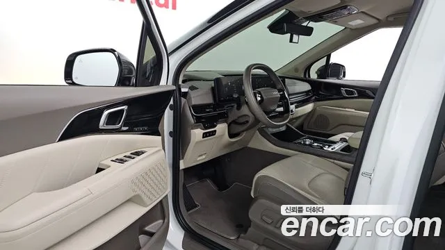 Kia Carnival Generation 4 — Фото автомобиля 10