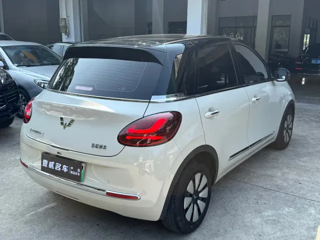 Wuling Bingo — Фото автомобиля 21