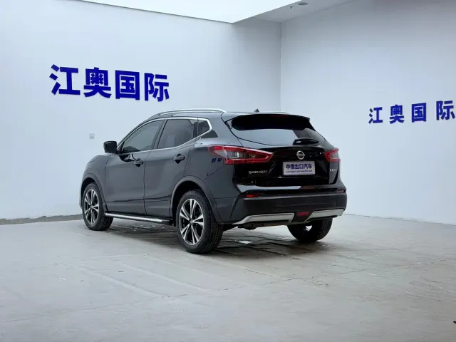 Nissan Qashqai 2021 2.0L CVT Luxury Version — Фото автомобиля 21