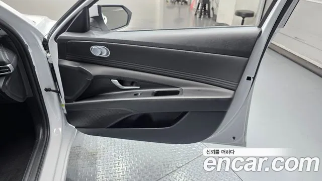 Hyundai Avante CN7 — Фото автомобиля 14