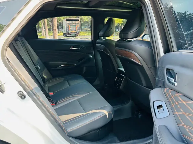 Toyota Avalon — Фото автомобиля 17