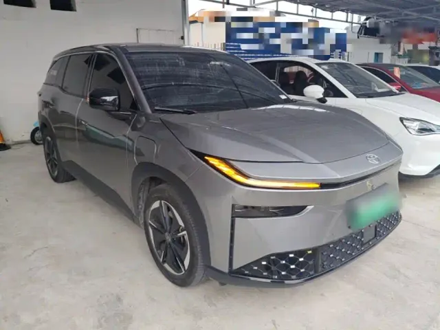 Toyota BoZhi 3X — Фото автомобиля 3