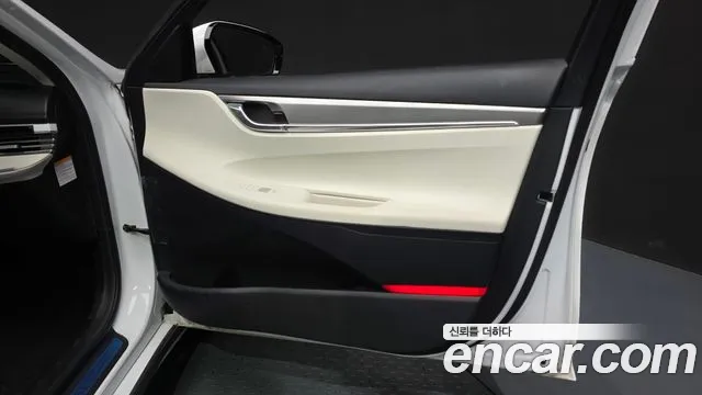 Hyundai Grandeur (New) Hybrid — Фото автомобиля 13