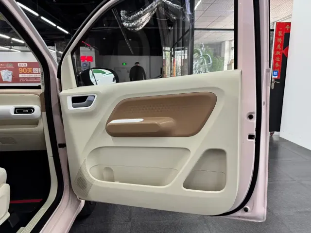 Wuling Hongguang Mini EV — Фото автомобиля 8