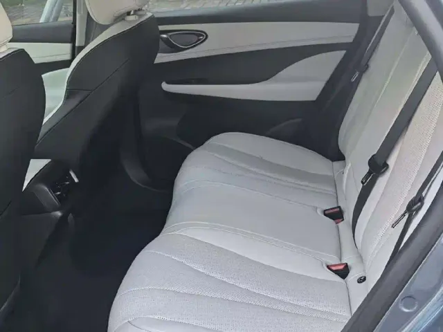 BYD Seal 05 DM-i — Фото автомобиля 14