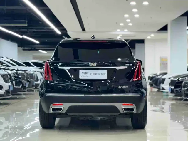 Cadillac XT5 — Фото автомобиля 8