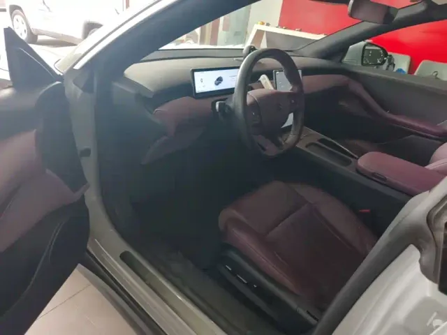 Nio ET5 Touring — Фото автомобиля 15