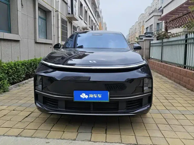 Li Auto L9 — Фото автомобиля 2