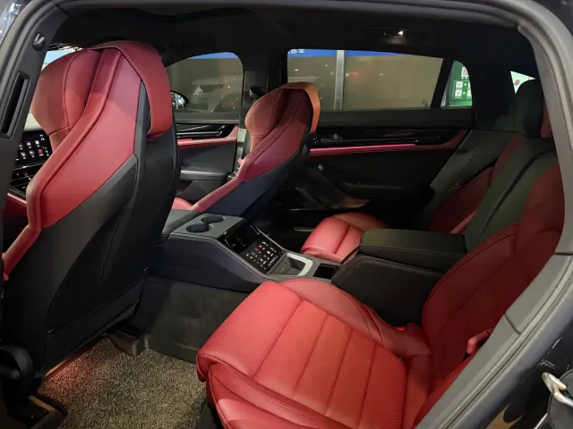 Porsche Panamera — Фото автомобиля 5