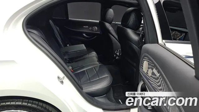 Mercedes-Benz E-Class W213 — Фото автомобиля 11