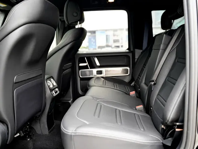 Mercedes-Benz G-Class — Фото автомобиля 11