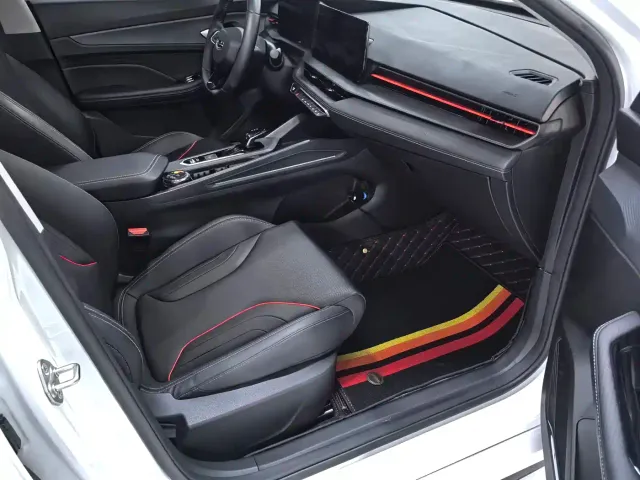 Geely Binrui — Фото автомобиля 12