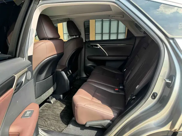 Lexus RX — Фото автомобиля 5
