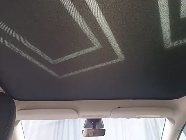 Tesla Model Y — Фото автомобиля 17