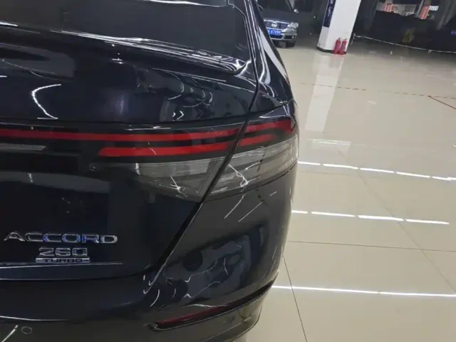 Honda Accord — Фото автомобиля 7