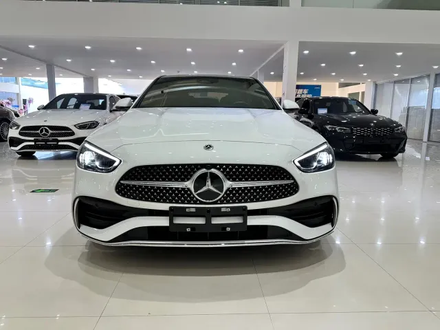 Mercedes-Benz C-Class — Фото автомобиля 2