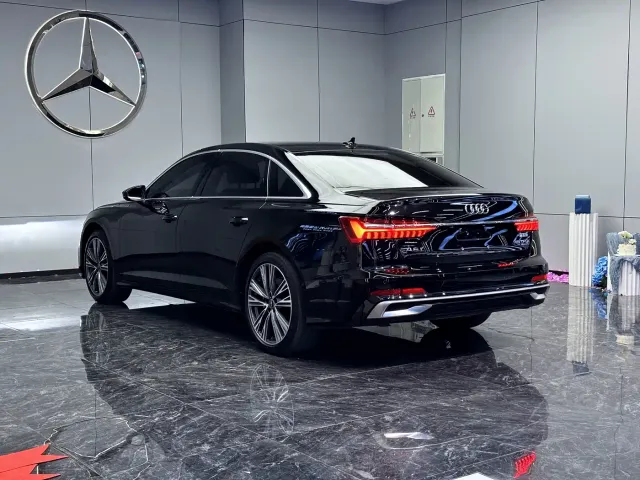 Audi A6L — Фото автомобиля 9