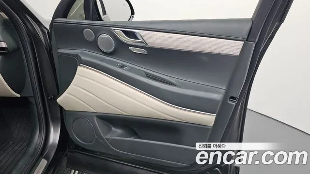 Genesis GV80 — Фото автомобиля 13