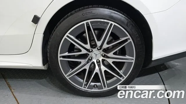 Mercedes-Benz AMG GT 4 двери 43 4MATIC+ — Фото автомобиля 17